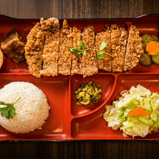 Railroad Pork Chop Bento 鐵路排骨便當