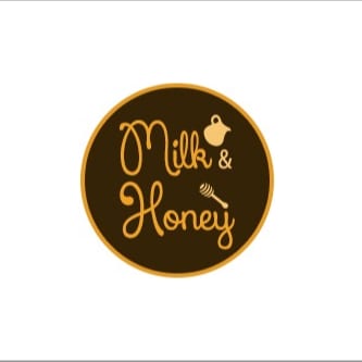 N21. Sausage Chow Mein 迦南香腸炒麵.