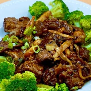 P03. Bamboo Shoots With Pork Belly 焢肉燴筍乾
